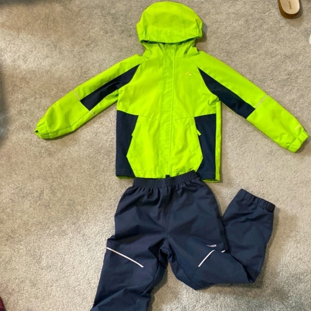 Paradox wind jacket and pants size 6